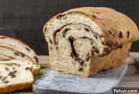 Cinnamon Swirl Raisin Bread Recipe: Homemade Loaf