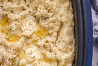 Creamy Slow Cooker Mashed Potatoes