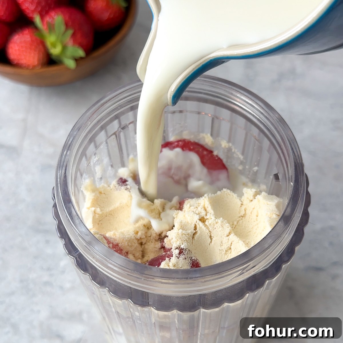 High Protein Strawberry Chia Pudding Recipe for Breakfast 4 Make the strawberry banana smoothie