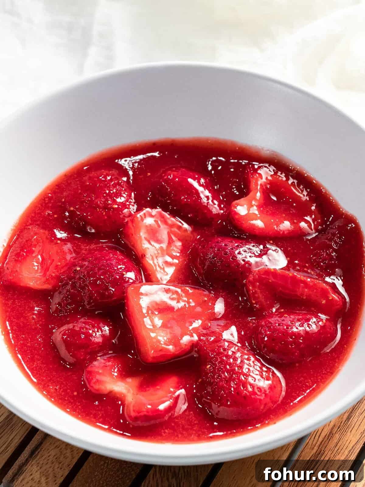 Strawberry glaze used for topping desserts.