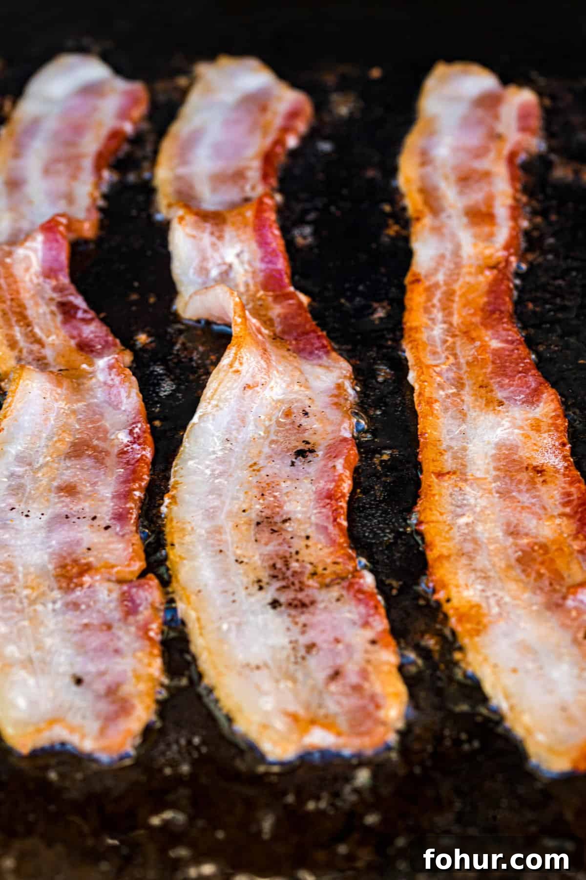Crispy Bacon on a Blackstone Griddle: How to Cook It 4 Blackstone Bacon on griddle