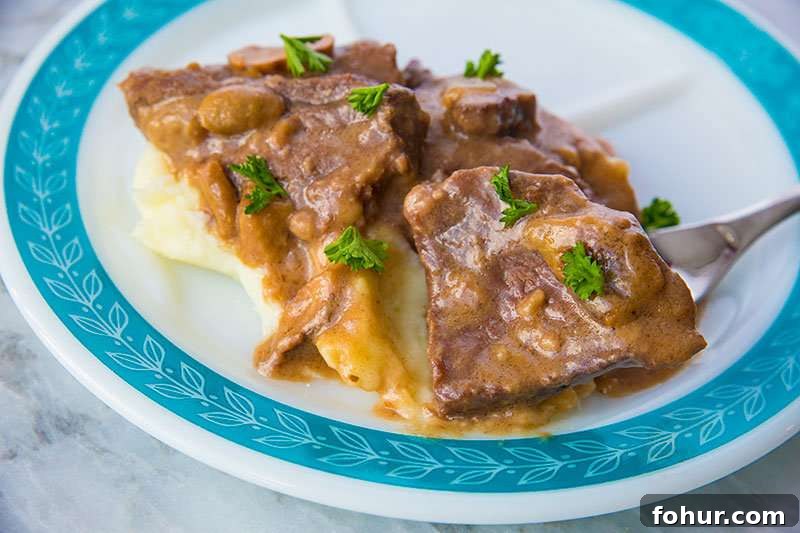 Low Carb Cube Steak and Gravy