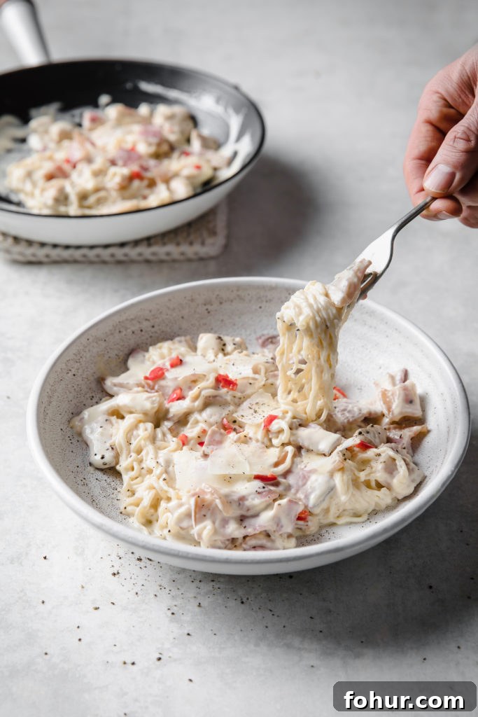 Creamy Low-Carb Keto Carbonara Pasta Recipe 2 keto carbonara pasta
