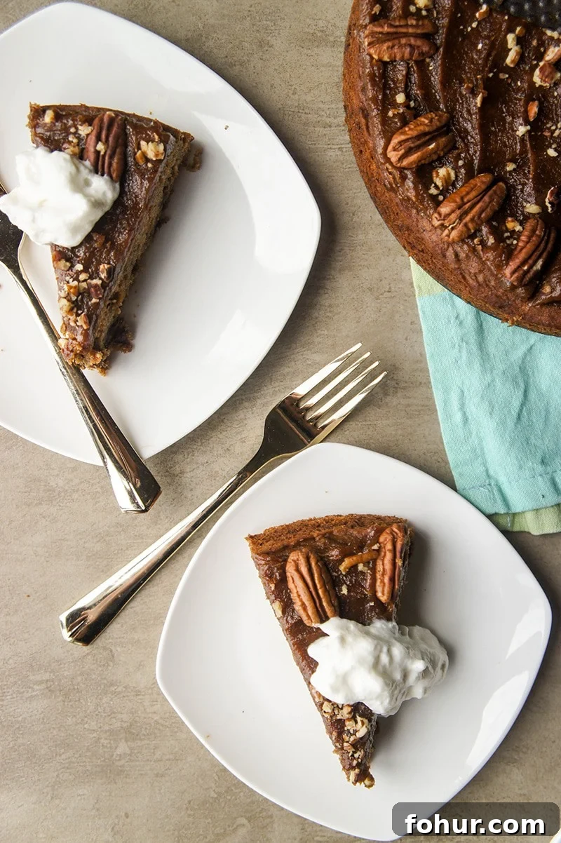 Sugar-Free Sticky Date Pudding with Caramel (Gluten-Free) 2 Sticky Date Pudding with Caramel Topping / This sugar free and gluten free treat tastes almost too good to be true! Sweet, moist, caramelly and subtly spicy.