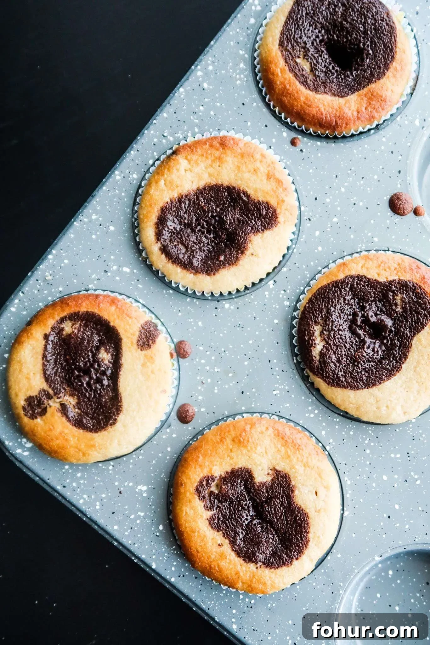 Almond Flour Muffins: Paleo and Gluten Free Recipe 3 Looking for some healthy easy breakfast ideas to make ahead and want some easy almond flour recipes to use up your almond flour? Try this healthy almond flour muffin recipe, it's super tasty, paleo and gluten free and it has chocolate in it.