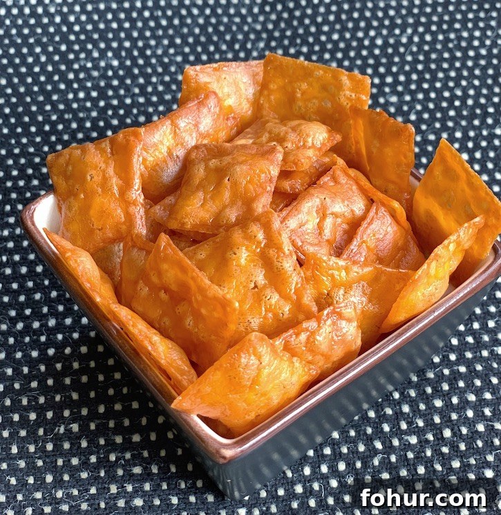 Homemade Keto Cheese Crackers (Cheez-It Style) 2 Easy Keto Cheese Crackers made with one ingredient!