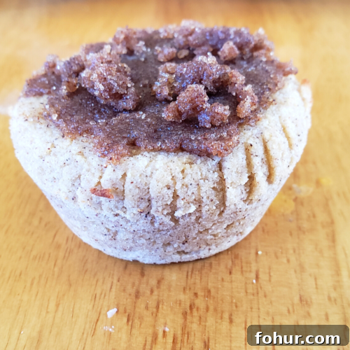 Quick Keto Snickerdoodle Muffins