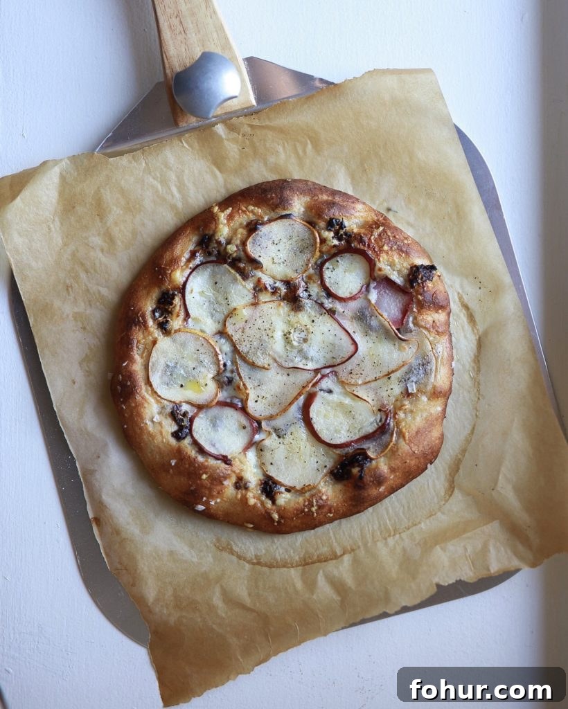 Pear, Manchego and Caramelized Onion Sourdough Pizza 4 img 792 3