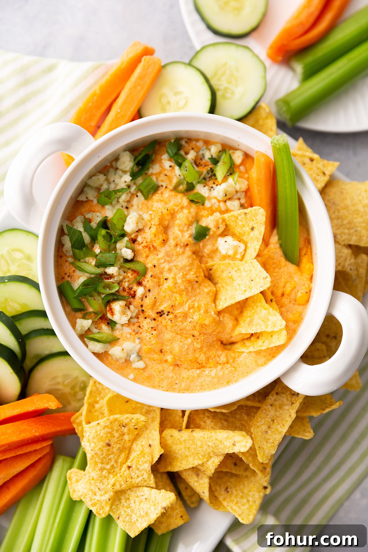 Healthy Buffalo Chicken Dip with Greek Yogurt
